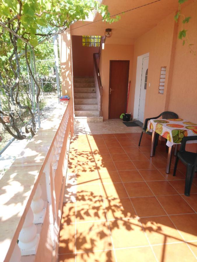 Sandra Apartment *